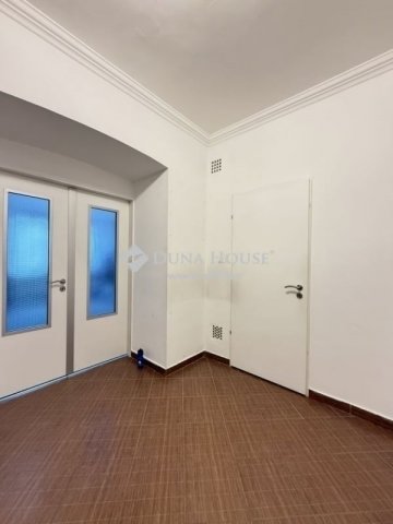 Eladó téglalakás, Budapesten, VI. kerületben 159 M Ft, 4 szobás