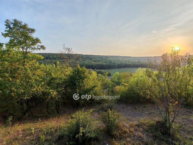 Eladó nyaraló, Gyermelyen 22 M Ft, 1 szobás
