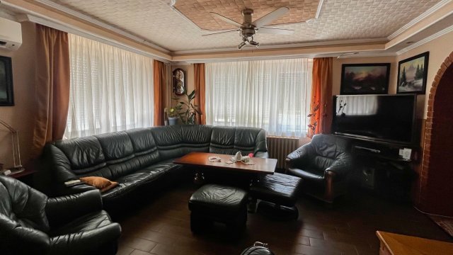 Eladó családi ház, Jobaházán 88.5 M Ft, 5 szobás