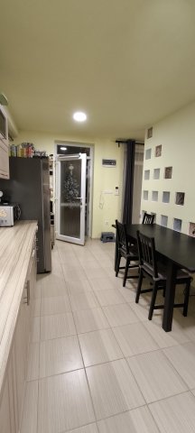 Eladó téglalakás, Cegléden 78 M Ft, 3+1 szobás