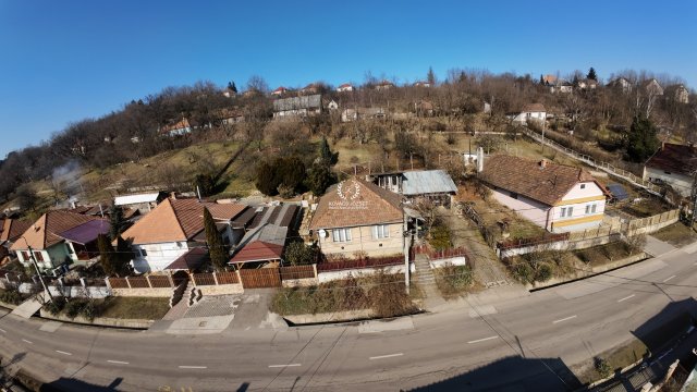Eladó családi ház, Ózdon 12.9 M Ft, 2 szobás