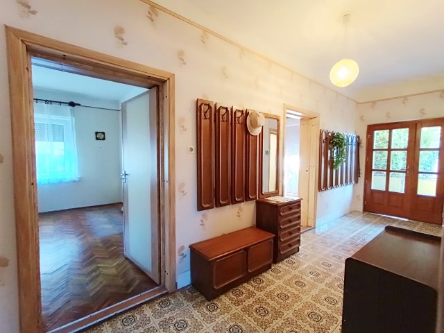Eladó családi ház, Dombóváron 35 M Ft, 3 szobás