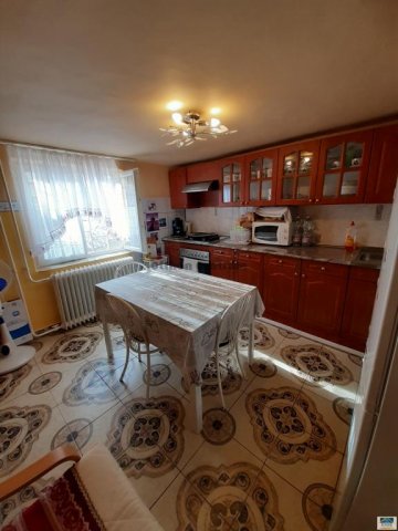 Eladó családi ház, Budapesten, XVIII. kerületben 55 M Ft