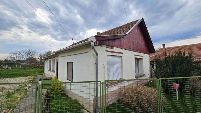 Eladó családi ház, Tápiógyörgyén 19.99 M Ft, 2 szobás