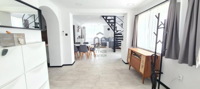 Eladó családi ház, Pétfürdőn 73.9 M Ft, 5 szobás