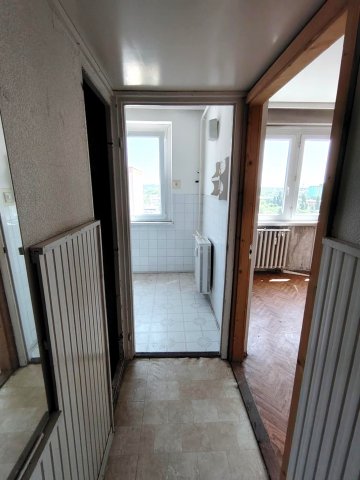 Eladó panellakás, Székesfehérvárott 41.9 M Ft, 3 szobás
