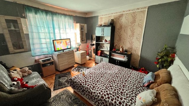 Eladó családi ház, Mezőcsáton 13.5 M Ft, 2 szobás
