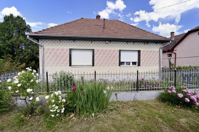 Eladó családi ház, Nagylócon 17.9 M Ft, 4 szobás