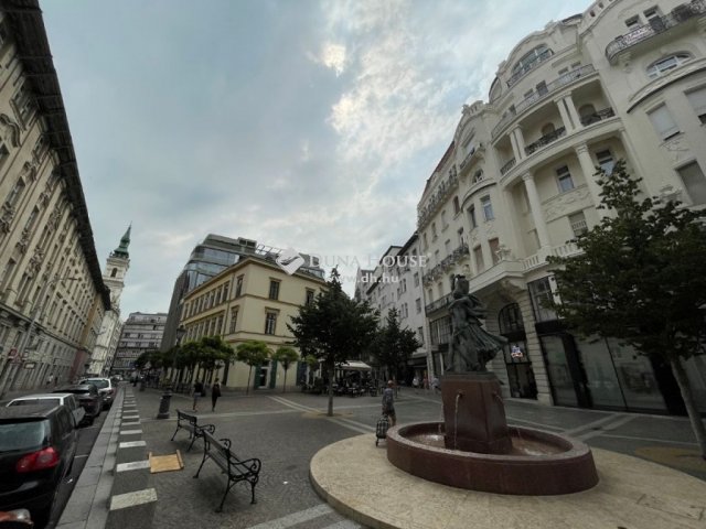 Eladó téglalakás, Budapesten, V. kerületben 71.9 M Ft, 2 szobás