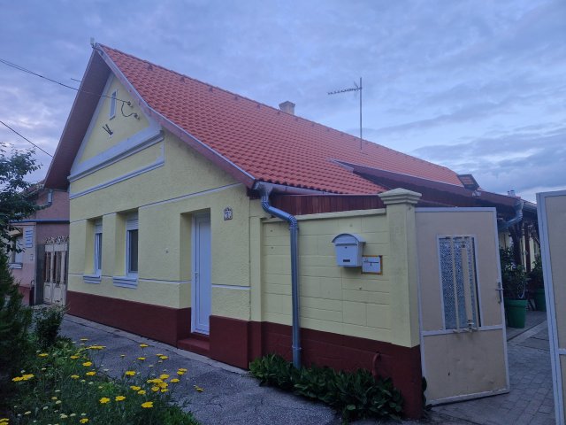 Eladó családi ház, Makón, Thököly utcában 41.9 M Ft, 3 szobás