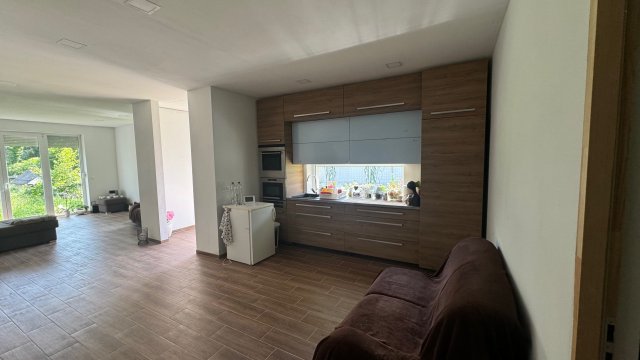 Kiadó családi ház, albérlet, Székesfehérvárott 300 E Ft / hó