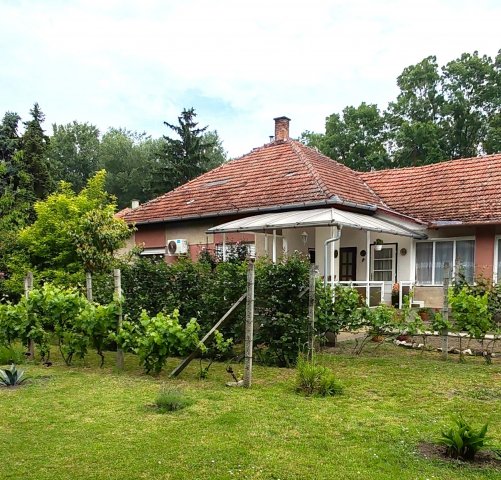 Eladó családi ház, Békéscsabán 79 M Ft, 5 szobás