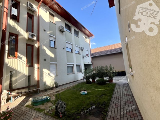 Eladó téglalakás, Kiskunfélegyházán 47 M Ft, 3 szobás