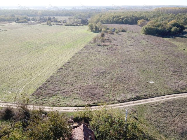 Eladó telek, Cegléden 4.8 M Ft / költözzbe.hu