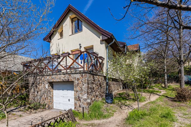 Eladó családi ház, Veresegyházon 140 M Ft, 5 szobás