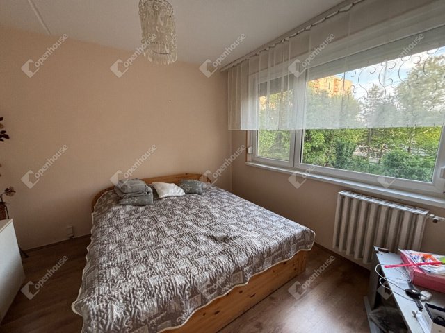 Eladó panellakás, Győrött 42.7 M Ft, 2 szobás