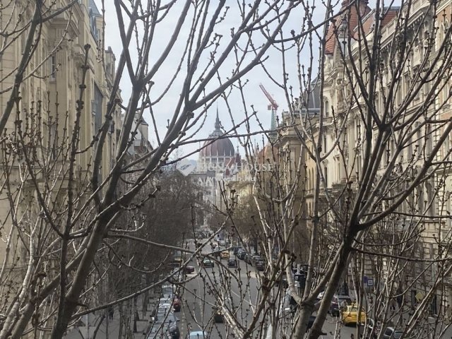 Eladó téglalakás, Budapesten, VI. kerületben 89.9 M Ft, 2 szobás