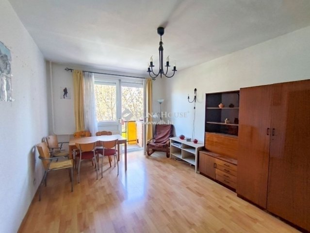 Eladó panellakás, Budapesten, X. kerületben 62.9 M Ft, 2+1 szobás