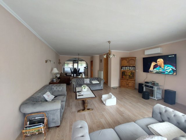 Eladó ikerház, Kiskunfélegyházán 88 M Ft, 4 szobás