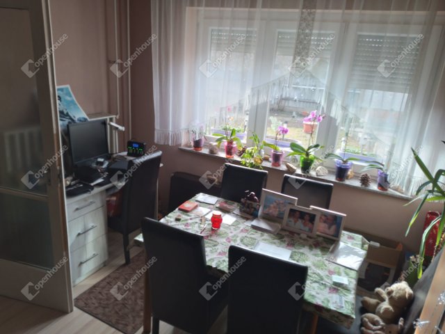 Eladó családi ház, Békéscsabán 37.1 M Ft, 4 szobás