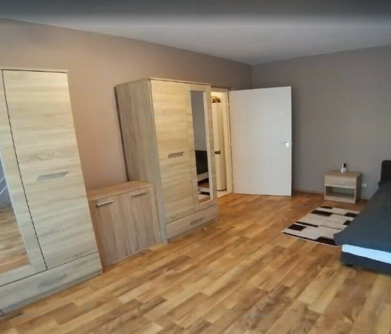 Eladó panellakás, Debrecenben 79.9 M Ft, 4 szobás