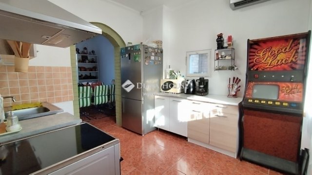 Eladó családi ház, Tápiószecsőn 56 M Ft, 3 szobás