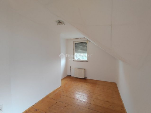 Eladó családi ház, Budapesten, XVIII. kerületben 81.9 M Ft