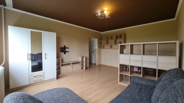 Kiadó panellakás, albérlet, Dunaújvárosban, Alkotás utcában
