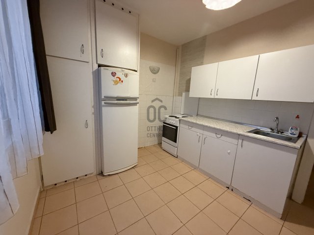 Kiadó panellakás, albérlet, Debrecenben 160 E Ft / hó, 2 szobás