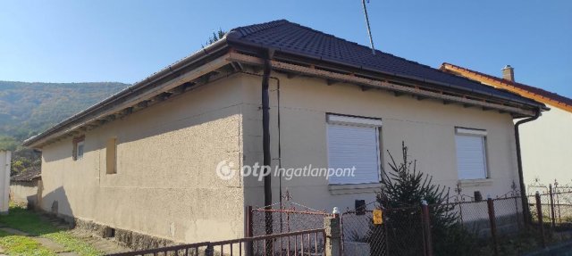 Eladó családi ház, Mátraverebélyen 18 M Ft, 4 szobás