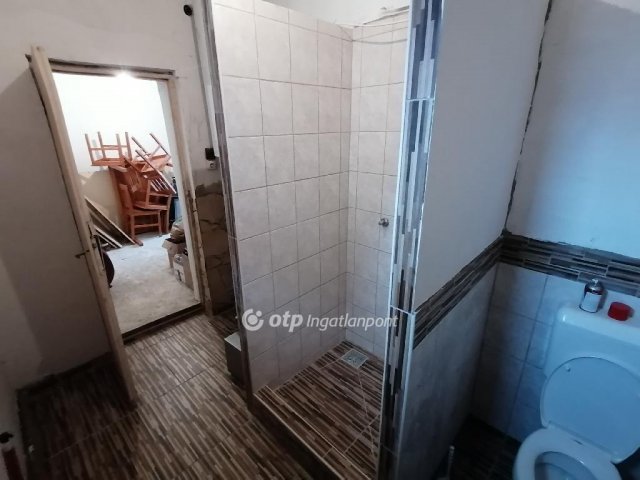 Eladó családi ház, Hajdúböszörményen 41 M Ft, 4 szobás