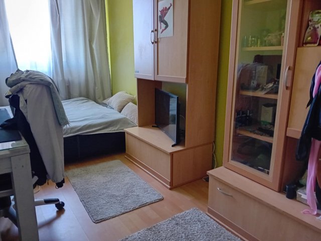Eladó panellakás, Nyíregyházán, Fazekas János téren 32.9 M Ft