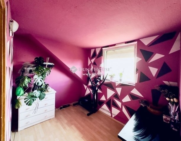 Eladó családi ház, Fóton 159 M Ft, 7 szobás