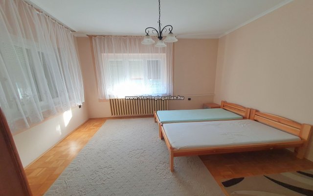Kiadó családi ház, albérlet, Győrött 350 E Ft / hó, 5 szobás