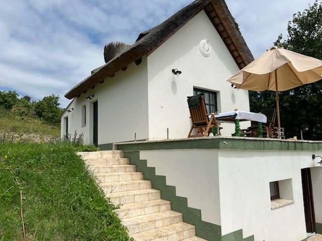 Eladó családi ház, Vászolyon 120 M Ft, 2 szobás
