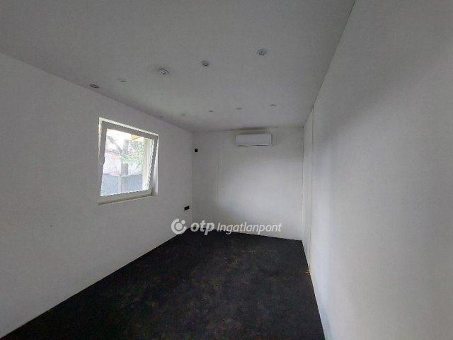 Eladó családi ház, Szegváron 24.9 M Ft, 3 szobás