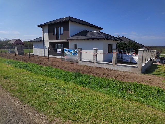 Eladó nyaraló, Buzsákon 165 M Ft, 5 szobás