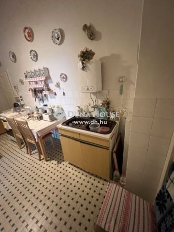Eladó családi ház, Budapesten, XVI. kerületben 84.9 M Ft