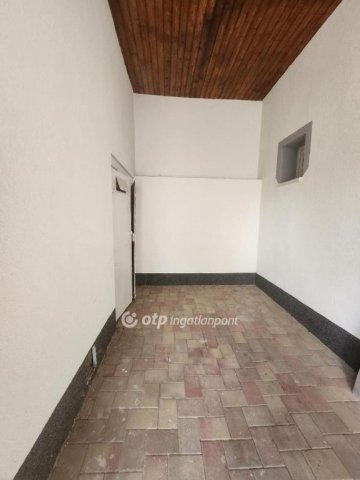 Eladó téglalakás, Budapesten, XX. kerületben 69.89 M Ft
