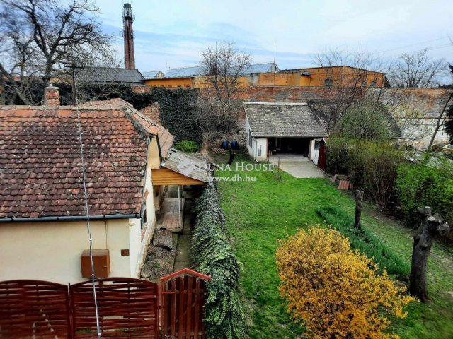 Eladó családi ház, Budakalászon, Gyár utcában 109.9 M Ft