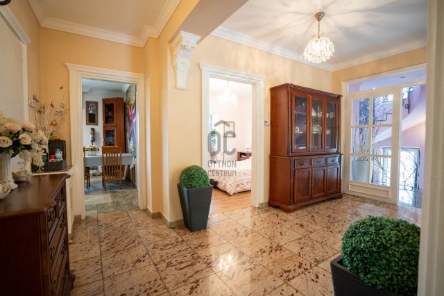 Eladó családi ház, Miskolcon 89.99 M Ft, 8 szobás
