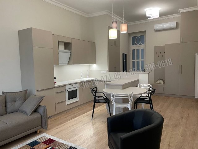 Kiadó téglalakás, albérlet, Budapesten, V. kerületben, 2 szobás