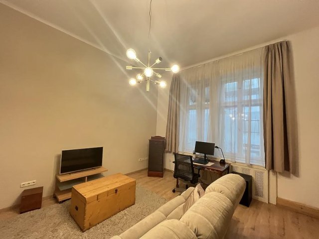 Eladó téglalakás, Budapesten, VI. kerületben 93.9 M Ft, 2 szobás