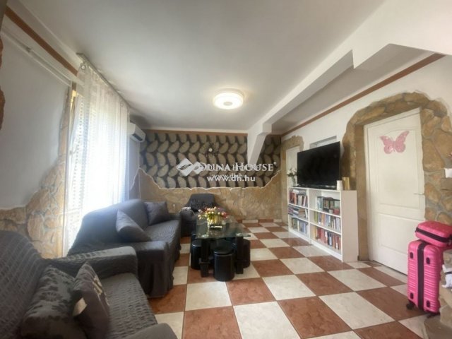 Eladó családi ház, Budapesten, XVIII. kerületben 59.9 M Ft