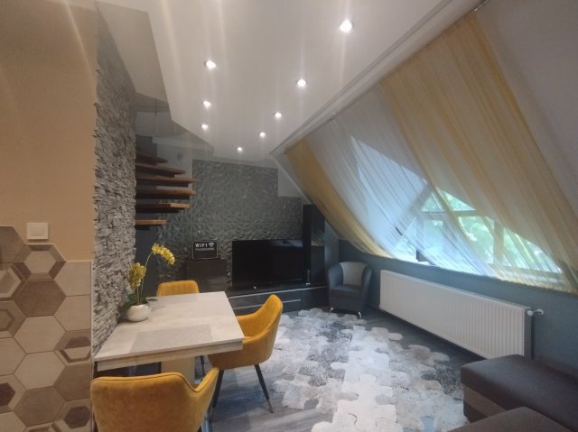 Kiadó téglalakás, albérlet, Debrecenben 260 E Ft / hó, 3 szobás