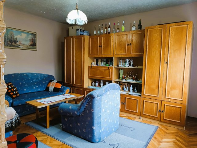Eladó családi ház, Devecseren 34.5 M Ft, 2 szobás