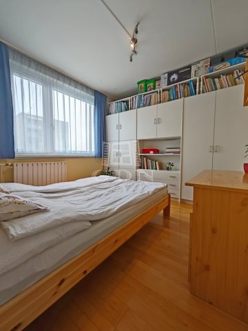 Eladó panellakás, Miskolcon 36.9 M Ft, 2+2 szobás