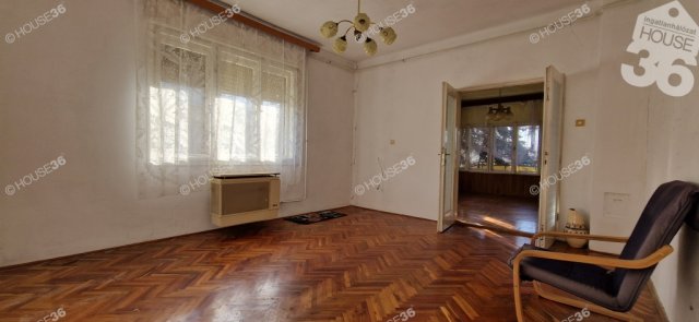 Eladó családi ház, Tiszakürtön 16.2 M Ft, 3 szobás
