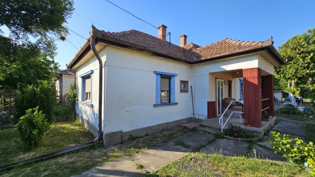 Eladó családi ház, Jászárokszálláson 14.5 M Ft, 2 szobás