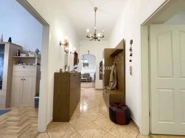 Eladó családi ház, Budapesten, XVIII. kerületben 229.9 M Ft